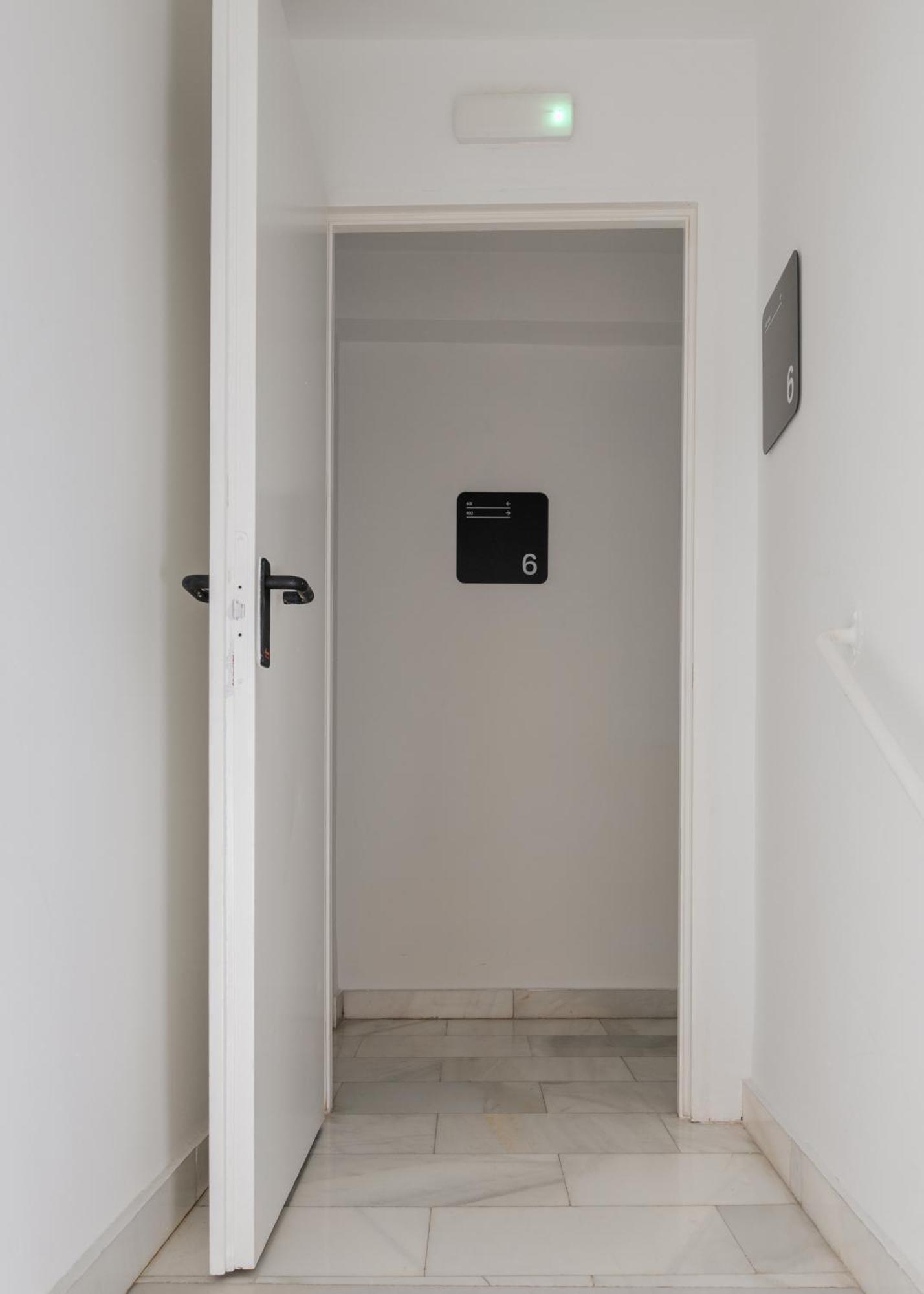 Sonder Santa Ana Aparthotel Madrid Kültér fotó